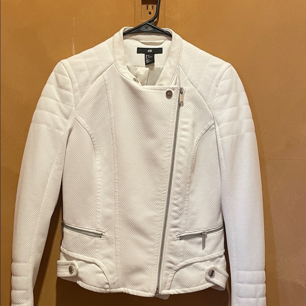 H&M White Textured Asymmetric Moto Jacket - Women's